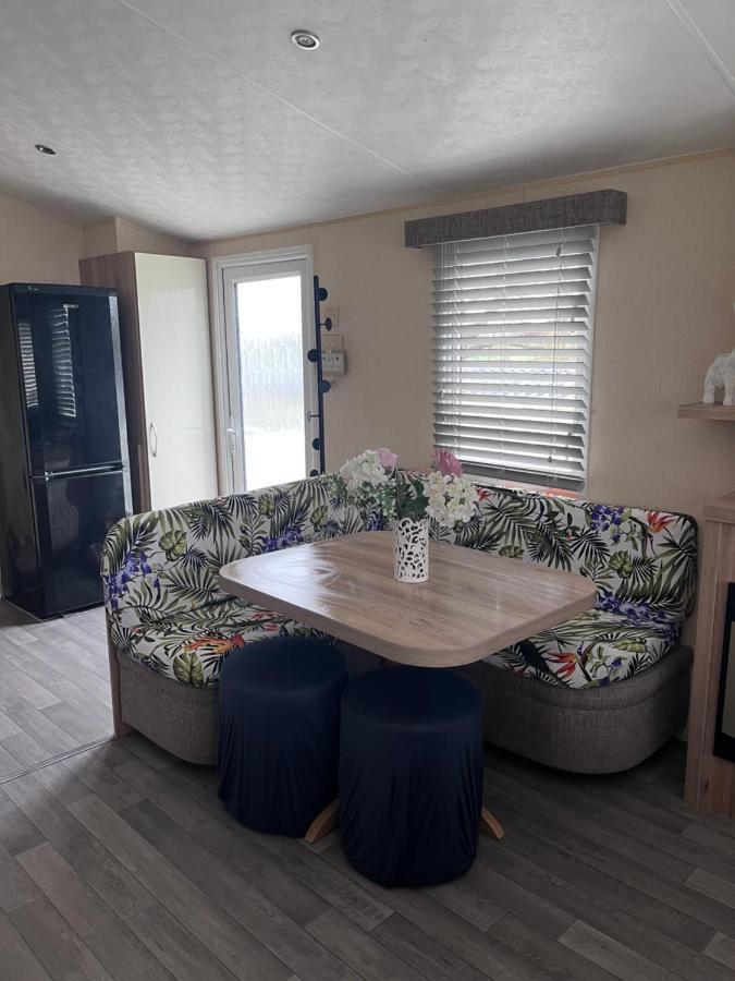 Take Me To The Beach At J&S Caravan Holidays Newquay Bay Resort Saint Columb Minor Exteriér fotografie